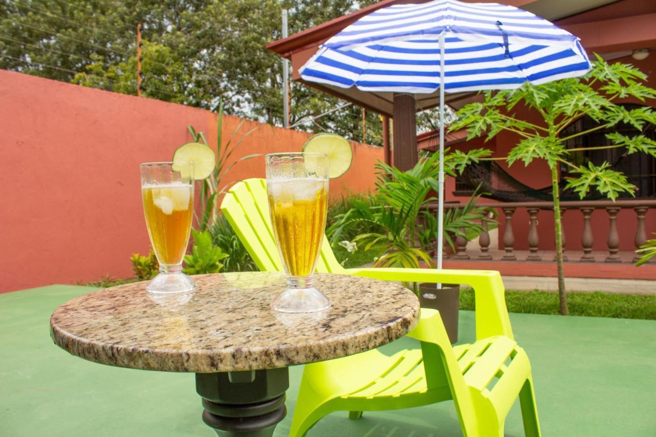 Tico House Bed & Breakfast Cariari  Exterior foto